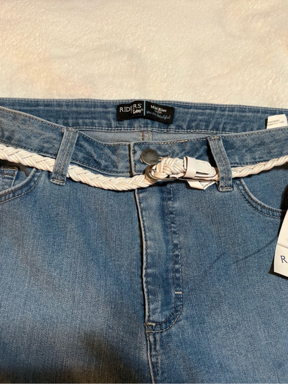 Lee Women’s Light Blue Capris with White Braided Belt